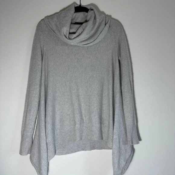 C by Bloomingdale’s 100% 2 ply Cashmere Cowl neck sweater gray size M - Picture 6 of 12